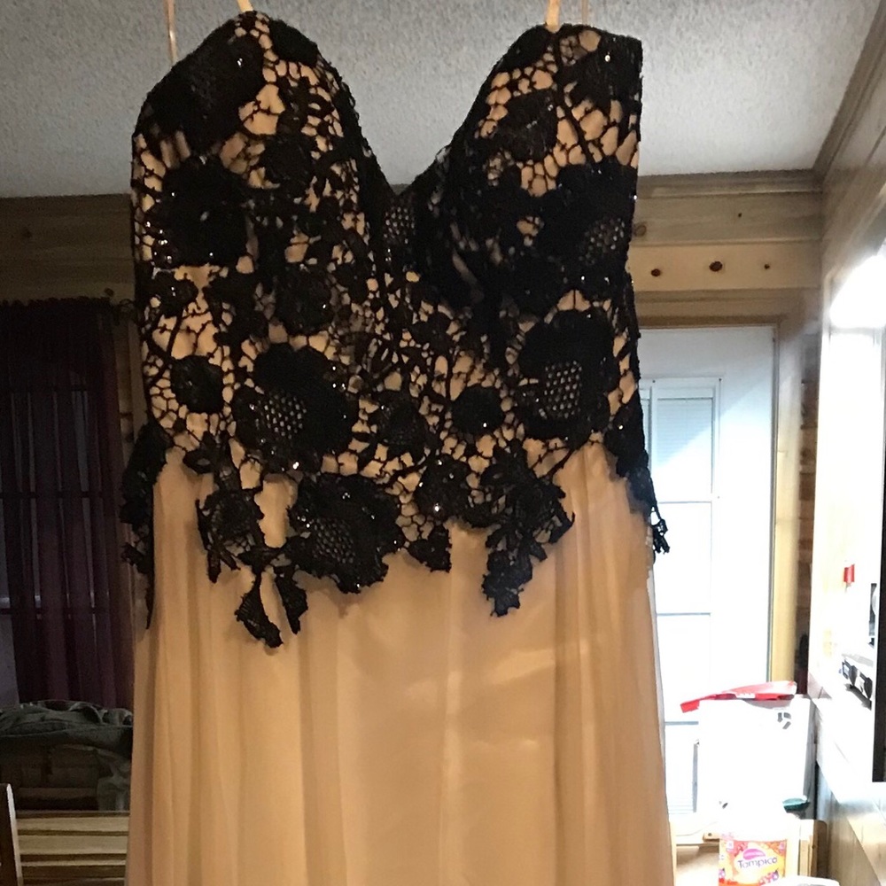 Prom Dress - Picture 2 of 3